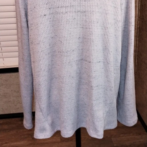 EUC Women's GILLI Long sleeve top - Picture 8 of 15